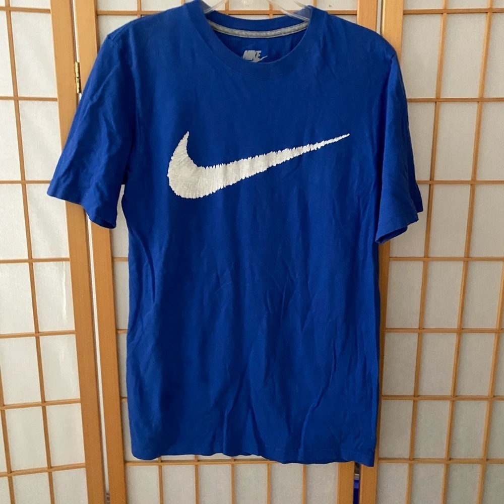 Nike Cotton Short Sleeve Shirt  Mens Blue Athletic Size Small Swish Logo